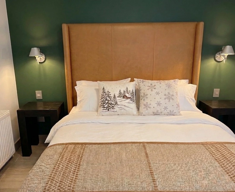 Apex Parva Cave lodge details and natural surroundings